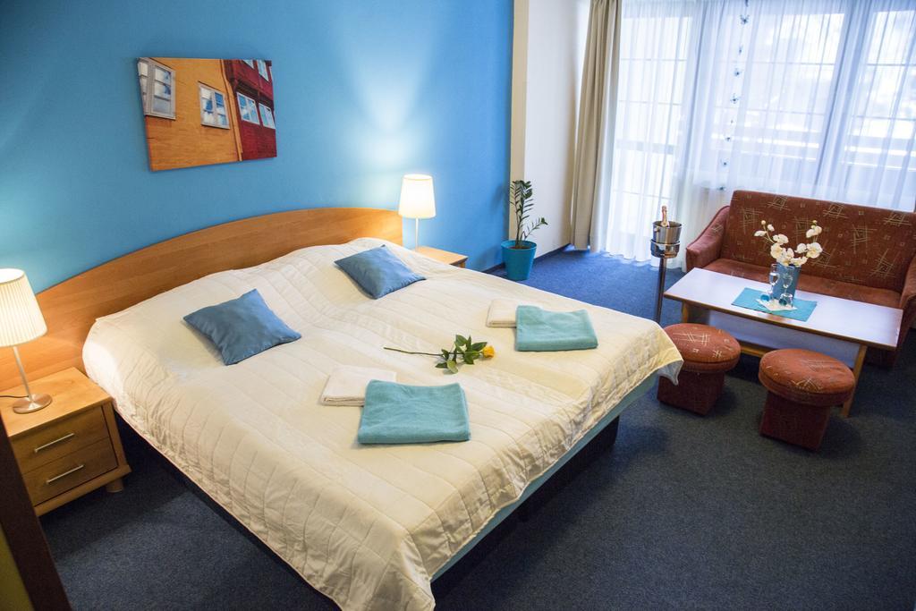 Hotel Centrum Harrachov Ngoại thất bức ảnh