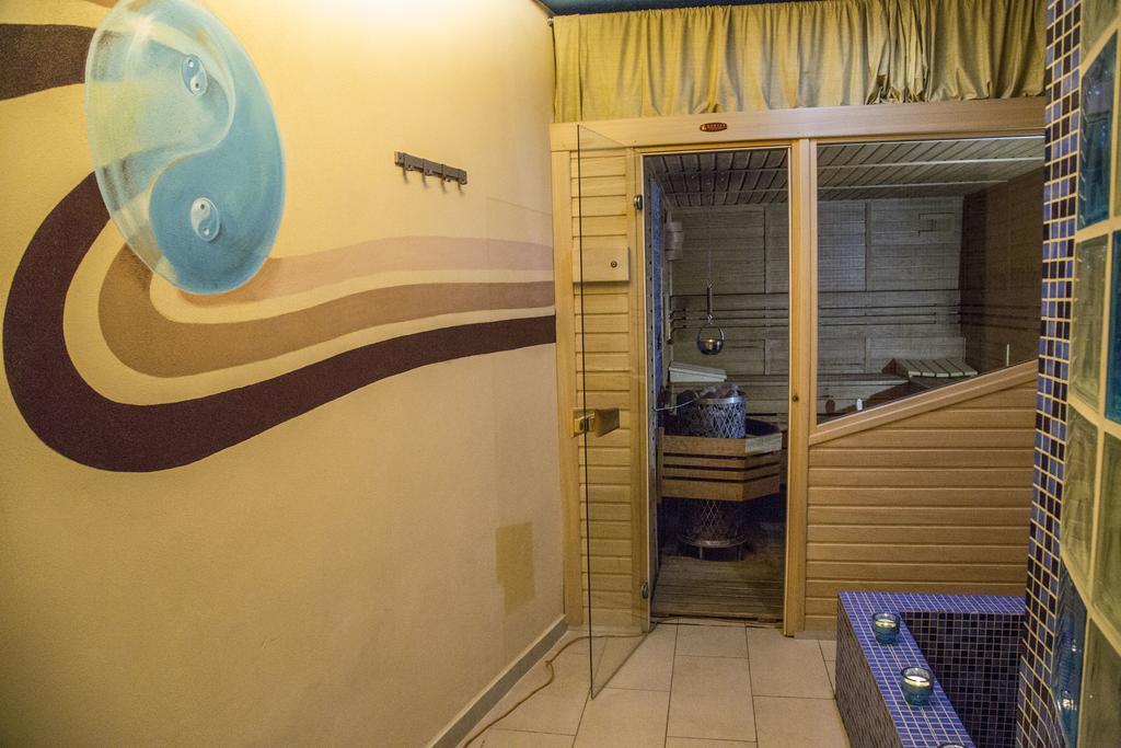 Hotel Centrum Harrachov Ngoại thất bức ảnh