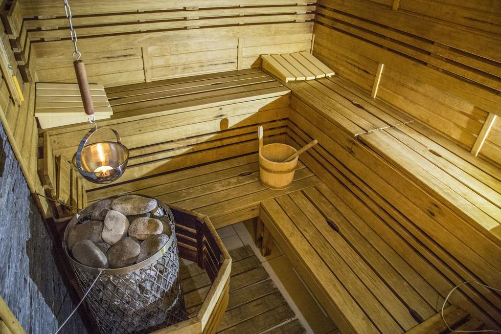 Hotel Centrum Harrachov Ngoại thất bức ảnh