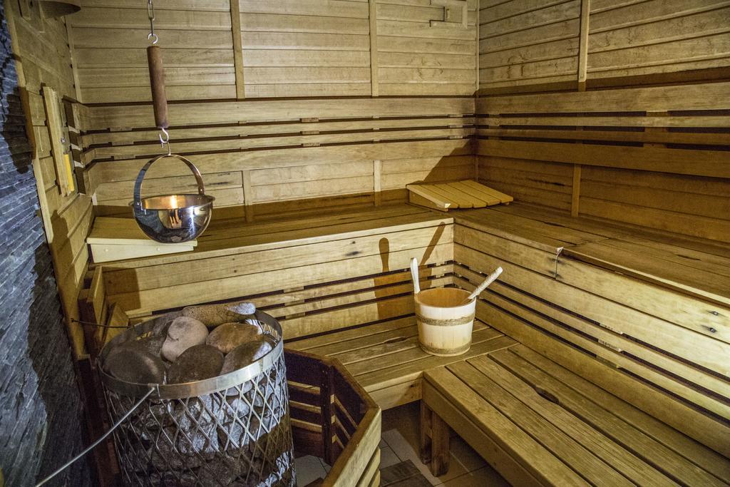 Hotel Centrum Harrachov Ngoại thất bức ảnh